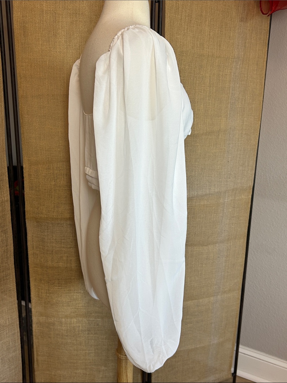 FOR LOVE & LEMONS trisha crop top in white balloon long sleeve size L - Picture 5 of 16